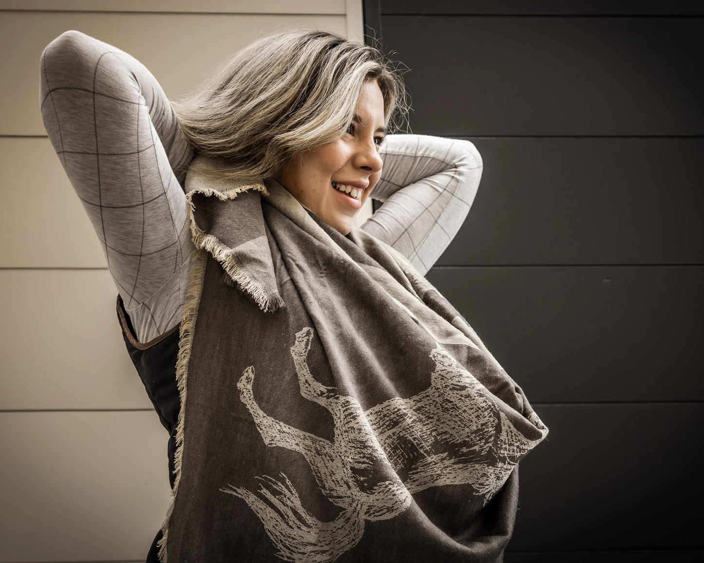 Oakbark & Chrome Blanket Scarf in Latte