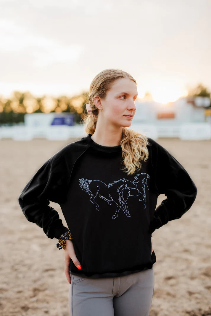 Spiced Equestrian  Strung Out Sweatshirt in Onyx